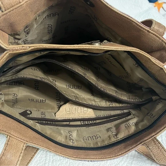 Hand-Painted Leather Bag with Butterfly Design - Picture 6 of 8